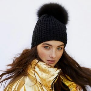CLASSIC FOX FUR SLOUCHY BEANIE